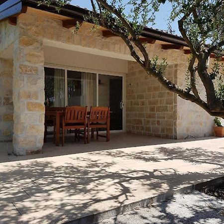 Apartmani Morovi Dvori Drage Bagian luar foto
