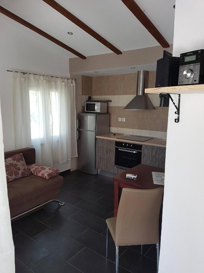 Apartmani Morovi Dvori Drage Bagian luar foto